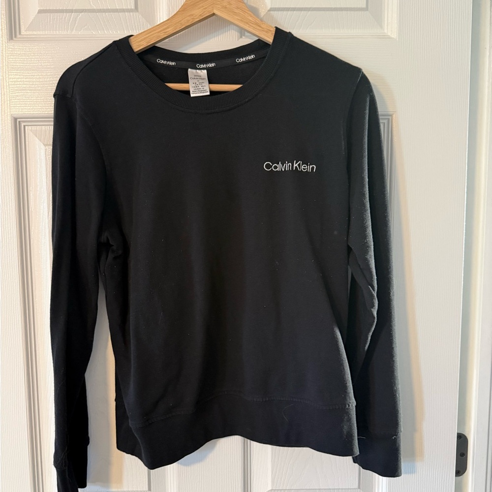 3/$15 Calvin Klein Classic Black Crewneck